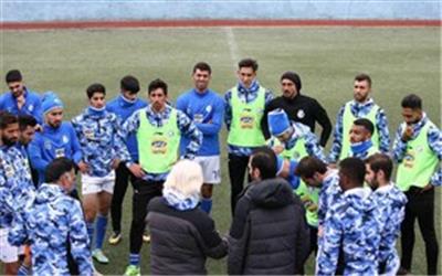 بررسی رزومه دستیار مد نظر شفر در استقلال
