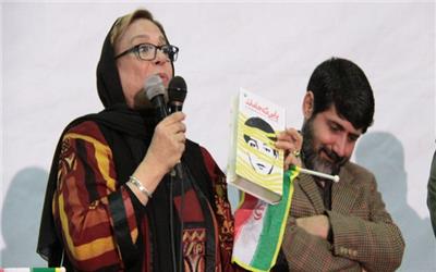 فاطمه معتمدآریا و گوهر خیراندیش معرف کتاب «پایی که جا ماند» شدند+عکس