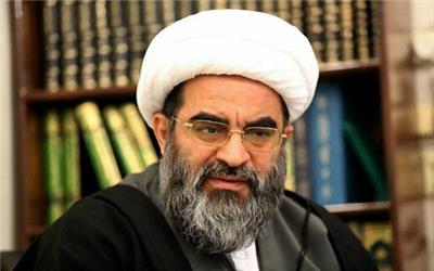 تأکید بر لزوم انصاف در نقد حوزه
