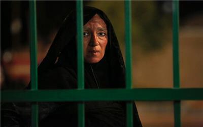«خروج» به فروش یک میلیاردی رسید