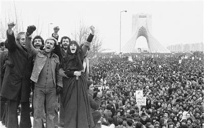 9 بهمن 1357؛ بازگشایی مهرآباد