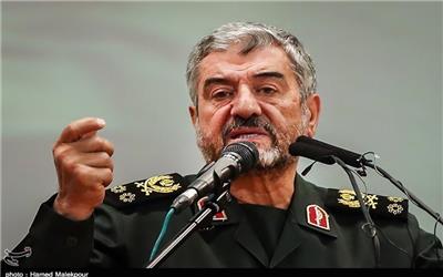 فرمانده سپاه: تمرکز سپاه بر پروژه‌های کوچک و زودبازده است