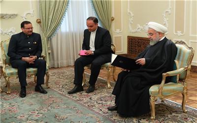 روحانی: پشتیبان مادورو هستیم