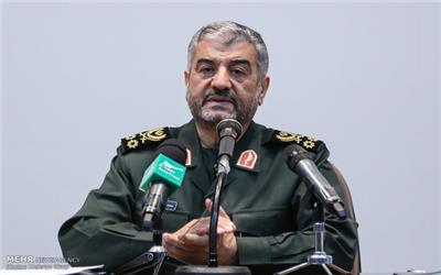 رمز موفقیت و ماندگاری انقلاب جذب جوانان مومن و انقلابی است