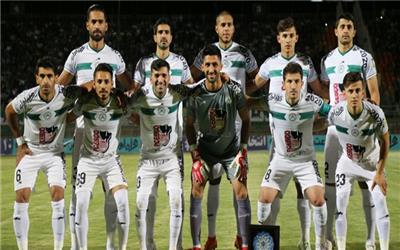 کم شدن هواداران ذوب آهن در نیمه دوم!
