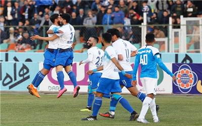 استقلال از مدار خارج نشد + عکس