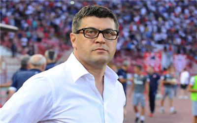 حریف استقلال با 3.2 میلیون یورو به دنبال سرمربی «ستاره سرخ»