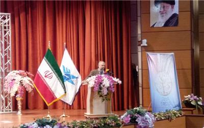 وزارت بهداشت در دام سیاست زدگی نخواهد افتاد