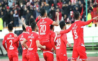 پرسپولیس ماراتن فوتبال را از پدیده برد/ "چیپ" جذاب‌ترین صحنه بازی سرد
