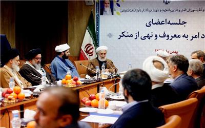 آیت الله جنتی: منکر بزرگ دروغ گفتن مسئولان به مردم است/ آیت الله خاتمی: برخی مسئولان در حال ناراضی پروری در جامعه هستند