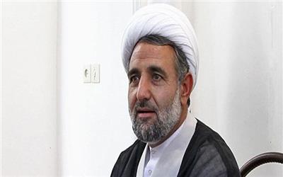 واعظی به‌جای نیت‌خوانیِ استیضاح‌کنندگان به‌میان مردم برود تا از «معیشت» آنان مطلع شود