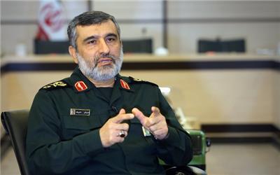 انتقام سختی از تروریست‌های حادثه زاهدان می‌گیریم/ نفوذ به سیستم پهپادهای آمریکا پاسخ به پررویی آنها بود/ می‌توان خودروسازی کشور را از اروپایی‌ها بی‌نیاز کرد